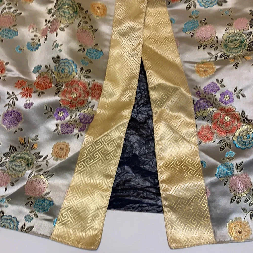 ELEGANT TABLE RUNNER ORIENTAL FLORAL FULLY LINED 74” LONG 15” WIDE